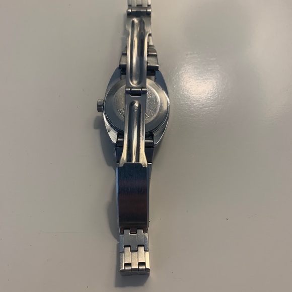 TIMEX Women’s watch—gently loved - Picture 3 of 5